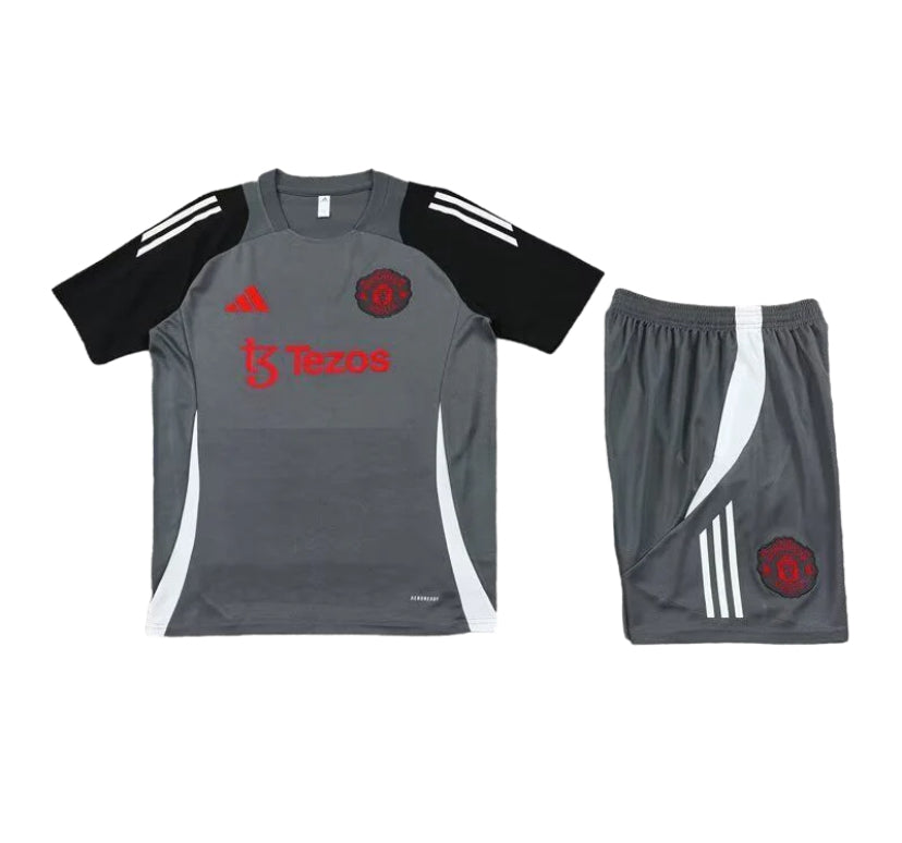 Manchester United Training Kit 24/25