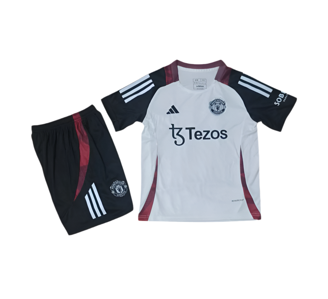 Kit de entrenamiento del Manchester United 24/25