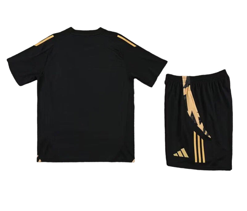 Real Madrid Training Kit 24/25