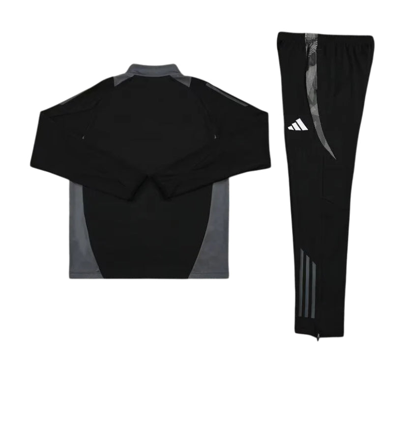 Al-Nassr 24/25 suit