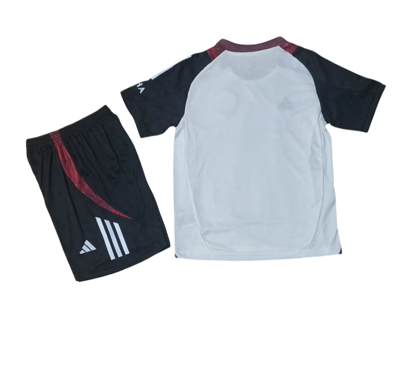 Kit de entrenamiento del Manchester United 24/25