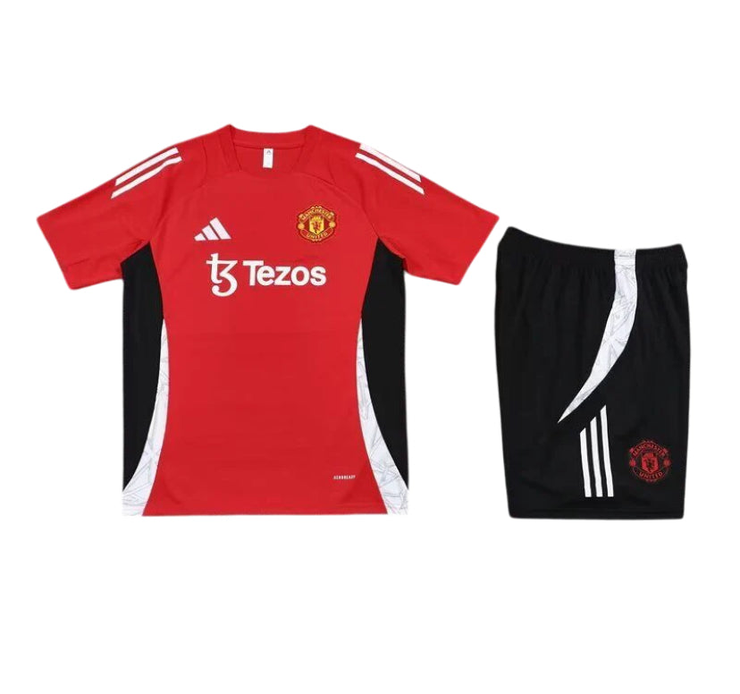 Kit de entrenamiento del Manchester United 24/25