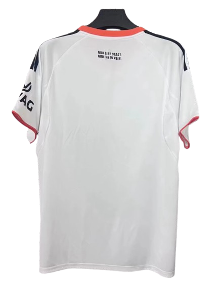 Eintracht Francoforte away 25/26