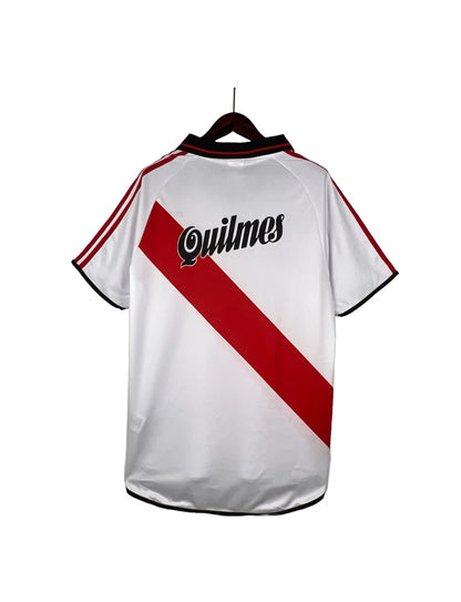 River Plate 00/01