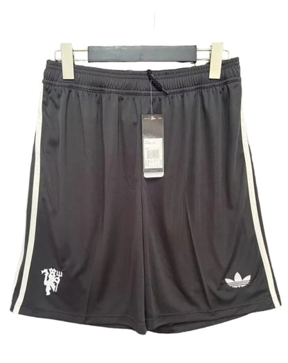 Pantalón corto de la tercera equipación del Manchester United 24/25