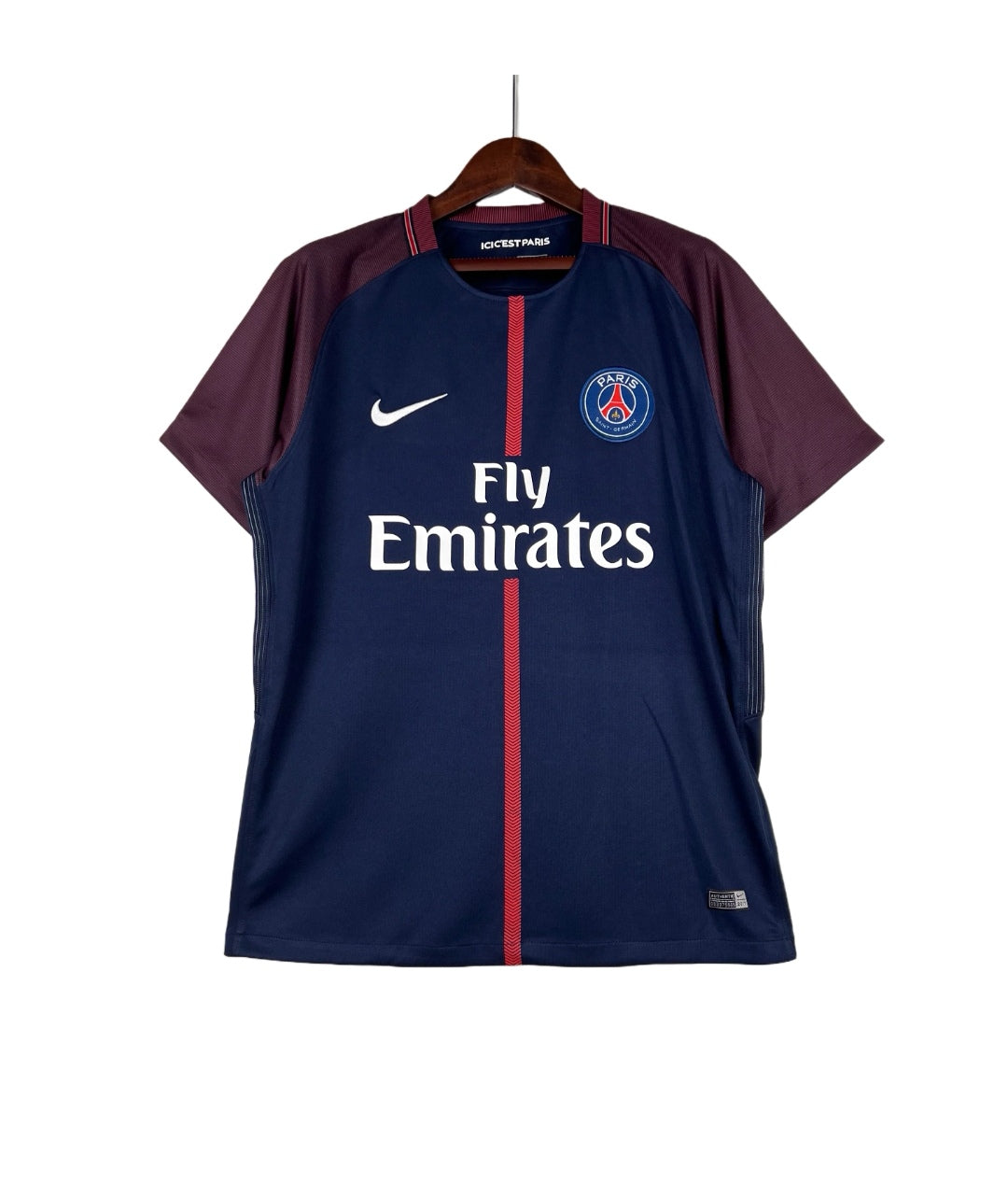 PSG Home 17/18