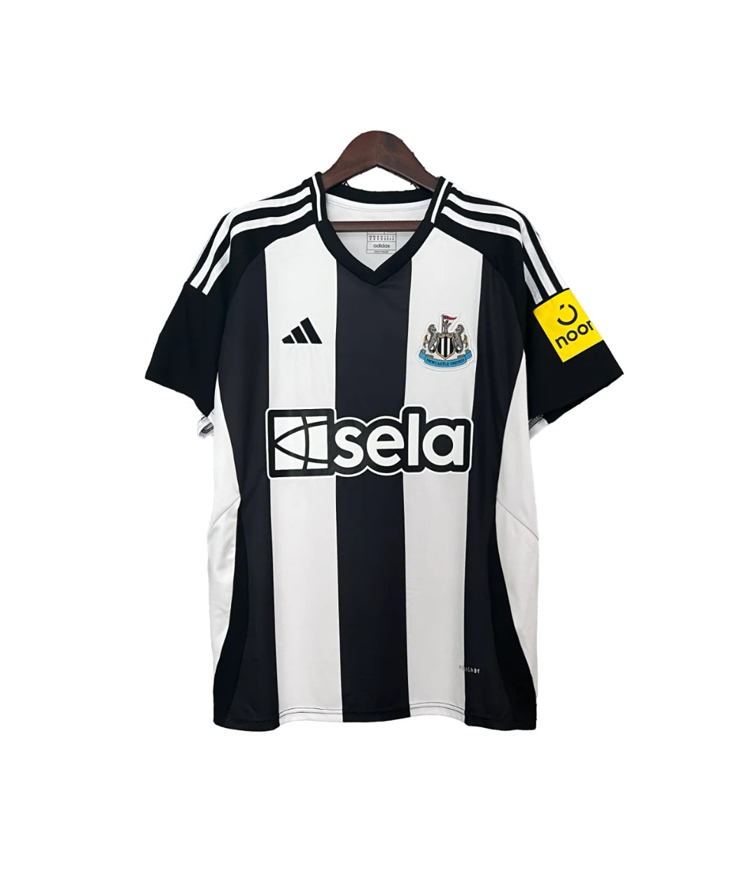 Newcastle home 24/25