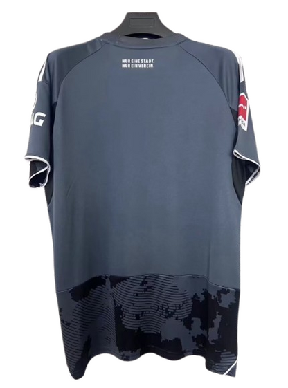 Eintracht Francoforte third 25/26